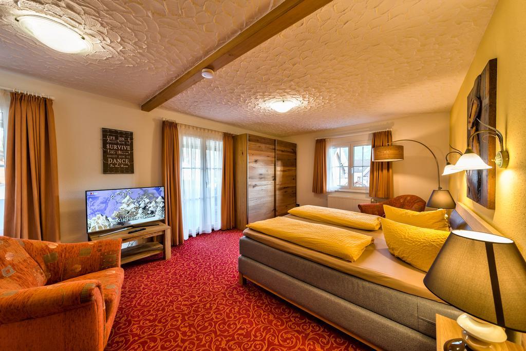 Hotel Sonneneck Titisee -Adults Only- 客房 照片